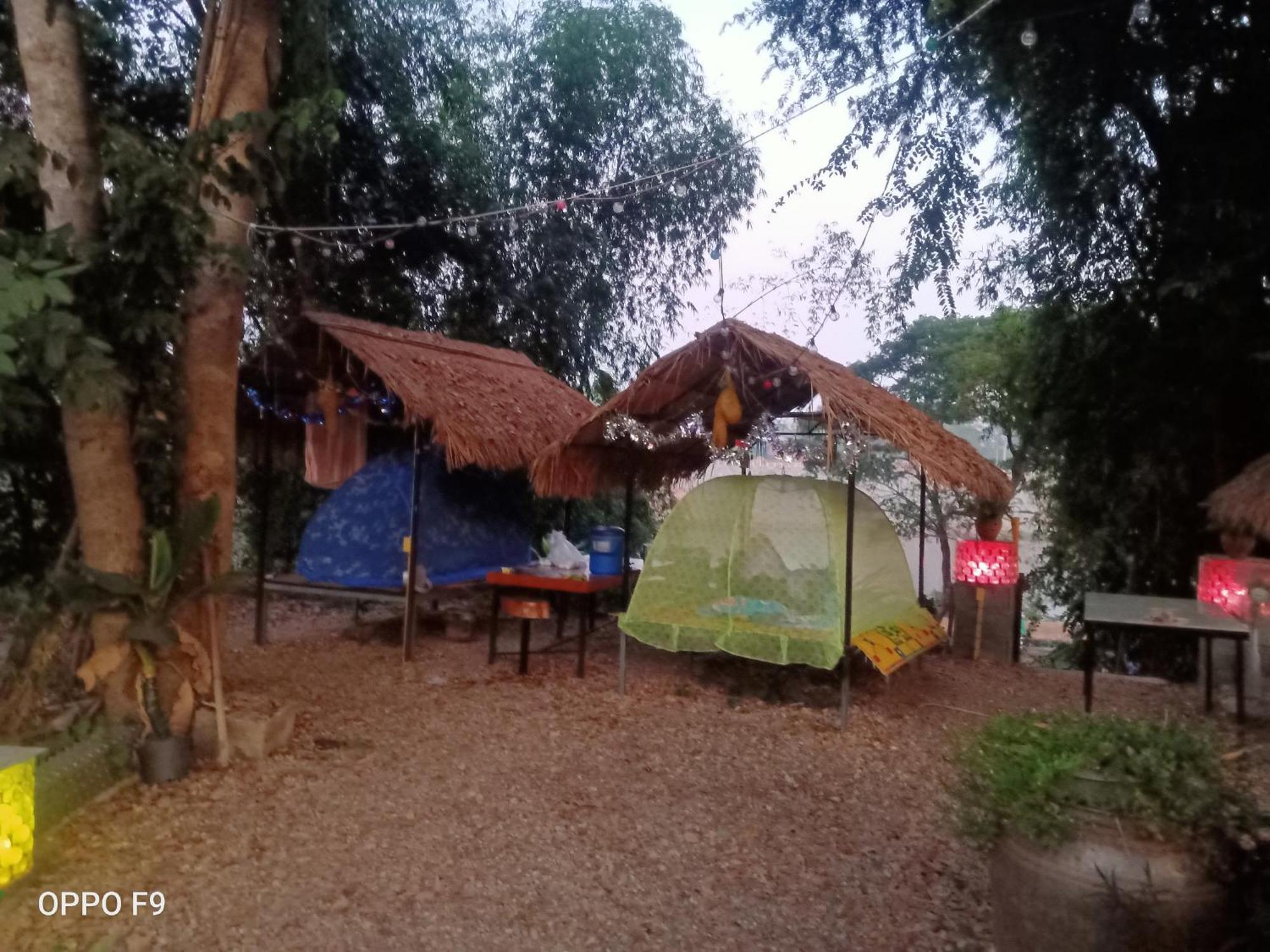 เฮือนน้ำน่าน House By The River Nan Uttaradit Exterior foto